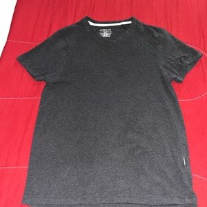 Kenneth Cole tee
